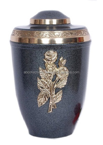 Écriture européenne, URN pour ceintures - Product Image 5