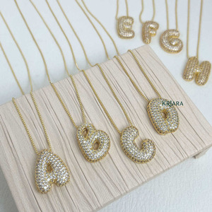 Colgante de Letra con Diamante Moissanite, Lujoso, de Plata 925 Chapada en Oro, con Dijes Temáticos, para Uso Diario, Joyería para Mujer - Product Image 1