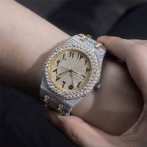 Reloj Mecánico Automático de Lujo con Diamantes Moissanite VVS, Diseño Bicolor, Esfera con Números Árabes, Estilo Hip Hop Urbano - Product Image 5