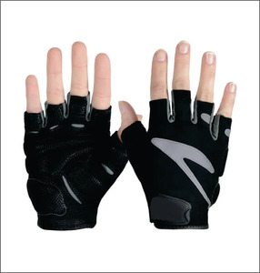 Gants de cyclisme blancs mi-doigts en maille respirante avec accents noirs pour le cyclisme et les activités de plein air - Product Image 2