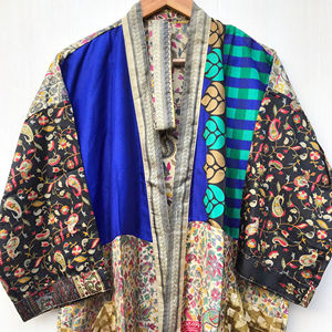 ชุดคลุมชายหาดอินเดียแขนยาว คอวี ผ้าไหมซารี พิมพ์ลายดอกไม้ น้ำหนักเบา ชุดกิโมโน ซารี  นำเข้าโดยตรงจากผู้ค้าปลีก - Product Image 1