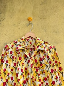 Ensemble de pyjama classique jaune pour femme, 100 % coton, imprimé floral, manches trois quarts, taille élastique, longueur genou, vêtements de nuit - Product Image 4