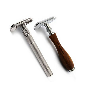 Kit de Afeitado Profesional para Hombre, Maquinilla de Afeitar de Doble Filo, Apertura Tipo Mariposa, Reutilizable, de Acero Inoxidable, Manual - Product Image 4