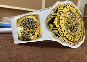 Ceinture de championnat intercontinental W-W-E personnalisée pour femmes, en laiton, pour adulte, 4 mm - Plaques métalliques plaquées or et sangle en cuir - Product Image 2