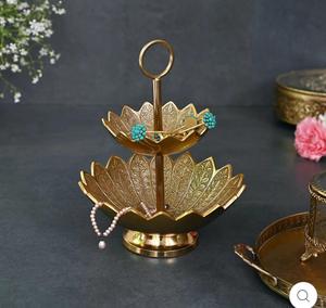 Plateau de service rond à deux niveaux en acier inoxydable, motif feuille d'or, thème floral, design traditionnel, durable, pour la salle à manger - Product Image 2