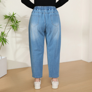 Diseño ajustado ideal para la oficina, pantalones deportivos de hip hop personalizados para mujer, pantalones formales a cuadros para mujer de invierno. - Product Image 4