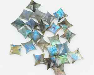 ลูกปัดลาบราโดไรต์รูปดาวนินจาแกะสลัก ลูกปัดพลอยสำหรับทำเครื่องประดับ ขายส่ง - Product Image 6