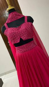 NiMa Creations Lehenga Choli en Georgette Rose Brodé, Robe de Mariage Traditionnelle Longue pour Femme, Séchage Rapide, Inde Pakistan - Product Image 3