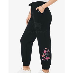 Pantalones Deportivos de Mujer con Bordado de Última Moda, con Costuras Delicadas y Ajuste Cómodo para Uso Diario - Product Image 3