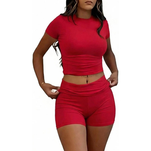 Ensemble de yoga deux pièces : haut court à col rond et short taille haute, couleur unie, froncé, sans couture, extensible - Product Image 1