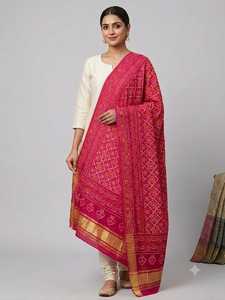 Dupatta Bandhani con Estampado de Diseñador |   Dupatta Tradicional Rajasthani Bandhej |   Dupatta Étnica Suave - Product Image 2