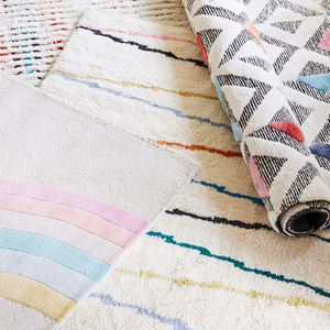 Tapis en laine tufté à la main, motif arc-en-ciel pastel, tapis pour enfants, tapis doux fait main pour chambre d'enfant, salle de jeux et chambre à coucher - Product Image 4