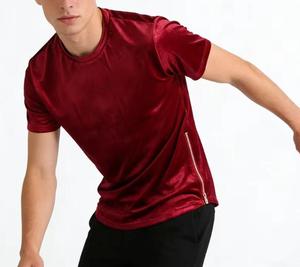 เสื้อยืดคอกลมแขนสั้นทรงปกติสำหรับผู้ชาย สีพื้น ผ้าถักลำลอง โลโก้ด้านหน้า ระบายอากาศได้ดี สีน้ำเงิน แดง ขาว ดำ - Product Image 5