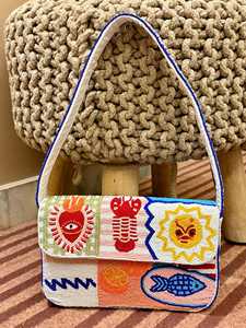 Sac à bandoulière pliable fait main en perles, forme selle, pour femme, motif dessin animé bohème, sangle unique, style vacances à la plage, fermeture à rabat - Product Image 5