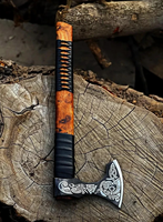 Tomahawk Viking à barbe gravé sur mesure fait à la main |   Hache en acier à haute teneur en carbone forgée à la main, lame de 4 1/2 pouces, manche en bois de rose |
