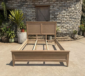 Ensemble de chambre à coucher style campagne française, table à manger rustique en bois massif, chêne du Vietnam, noyer, aulne, acacia, pin, rotin - Product Image 4