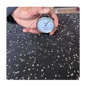 Alfombra de Goma para Piso, Revestimiento Vinílico, Antideslizante, Absorbente de Impactos, para Patio de Juegos, Exterior, Negro - Product Image 4
