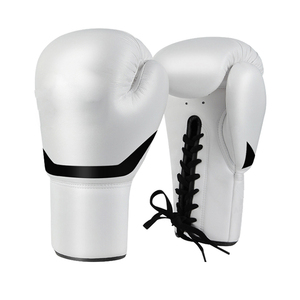 Guantes de Boxeo de Piel Sintética Rojos y Azules con Cierre de Cordones en la Muñeca para Adultos, Entrenamiento, Sparring, MMA, Kickboxing y Muay Thai - Product Image 5