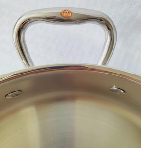 Casserole RUFFONI à cœur en cuivre, 24 cm, couvercle rond en acier inoxydable avec insert en verre, durable, compatible induction, fabriqué en Italie - Product Image 5