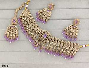 Conjunto de Collar Gargantilla de Circonita Cúbica con Corte Radiante y Pendientes a Juego, y Mang Tika, Joyería de Moda para Fiestas, Fabricantes - Product Image 2
