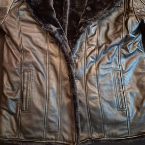 Chaqueta de Cuero Vacuno para Hombre, Acolchada, Ecológica, de Invierno, Estilo Vintage, con Forro de Poliéster, Botones, de Alta Calidad y Personalizable - Product Image 4