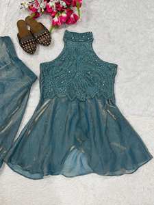 Traje de Fiesta de Lujo con Cuello Halter 2026, Diseño Indo-Occidental, Salwar Kameez de Seda Brillante, Estilo Bollywood, Secado Rápido, Tendencia Fusion - Product Image 3