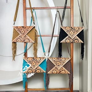 Sac à frange en cuir suédé usiné à la main à la mode pour femmes, sac à bandoulière à franges de style occidental, pochettes, vente en gros au prix d'usine - Product Image 1