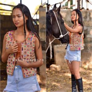 Blouson Bomber Court Écologique et Respirant Grande Taille pour Femme, Style Bohème Gypsy, Broderie Florale Vintage et Broderie Miroir Épaisse - Product Image 2