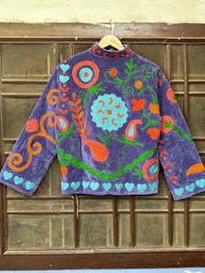 Veste vintage en velours violet brodée de fleurs Suzani avec motif fait main, style bohème, manches longues, vêtements d'extérieur pour femmes, automne-hiver - Product Image 2