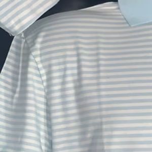เสื้อโปโลผู้ชายสีฟ้าอ่อนลายทางสีขาวปักลายที่อกแขนสั้นลำลองระบายอากาศได้ดีเสื้อยืดคอปกกีฬากอล์ฟ - Product Image 5