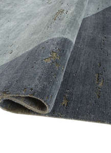 Alfombra Moderna Abstracta para Sala de Estar, Dormitorio u Hotel, en Tonos Grises y Azules Neutros - Product Image 4
