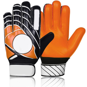 Gants de gardien de but de football en cuir professionnels personnalisés en usine, antidérapants, respirants, réglables, équipement d'entraînement en gros - Product Image 1