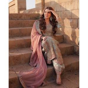 Beautiful Embroidered Top-Bottom and Dupatta Set for <b>Prom</b> <b>Dresses</b> - Product Image 6