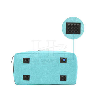 Bolsa de Gimnasio Clásica, Diseño Ligero y Espacioso, Tela Resistente, Ideal para Entrenamiento Físico, Viajes y Actividades al Aire Libre - Product Image 4
