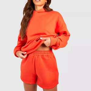 Conjunto de Sudadera con Capucha y Pantalones Cortos de Invierno para Mujer, 100% Algodón, con Diseño de Insignia en la Parte Delantera, Ropa Deportiva Urbana, Personalizada - Product Image 1