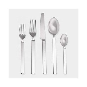 Juego de cubiertos con estilo plano Chapado en plata Juego de cubiertos Royal Hotel Wedding Restaurant - Product Image 1