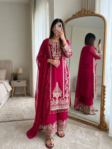 Ensemble prêt-à-porter entièrement cousu avec haut en faux georgette brodé de sequins, pantalon palazzo et dupatta. - Product Image 1