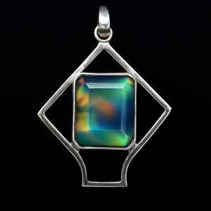 Colgante de Ópalo Natural Certificado por IGI, 32.10 Ct, Corte Esmeralda Multicolor, Plata de Ley 925, Regalo de Joyería para Ella y para Niños - Product Image 5