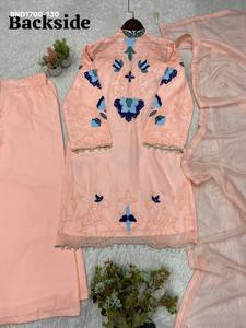 Ensemble de costume-palazzo à manches longues en organza doux et élégant, orné de broderies multi-fils, de découpes, de perles et d'une bordure fantaisie – Vente en gros - Product Image 6