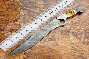 Couteau de chasse Bowie à lame fixe en acier Damas fait main, avec poignée en corne de bélier et étui en cuir, cadeau idéal - Product Image 4