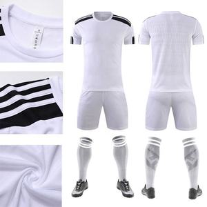 Uniformes de Fútbol para Niños, Conjuntos Deportivos para Clubes, Ropa Deportiva, Servicio OEM ODM, Conjunto de Camiseta de Fútbol Profesional, Uniforme de Fútbol Personalizado - Product Image 3