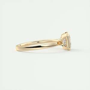 Bague de fiançailles solitaire en or jaune avec diamant de laboratoire taille Asscher - Product Image 4