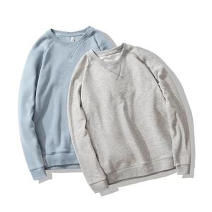 เสื้อสเวตเชิ้ตคอกลมแขนยาวบุขนหนานุ่มคุณภาพสูงสำหรับผู้ชาย ลายเรียบ สกรีนโลโก้ได้ เป็นมิตรกับสิ่งแวดล้อม - Product Image 1