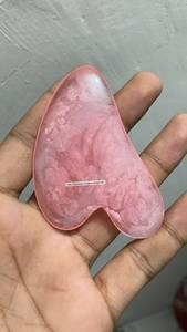 Outils de massage Gua Sha en résine faits à la main et colorés pour la relaxation de la tête et du corps - Product Image 2