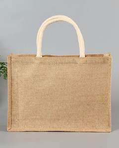 ถุงผ้าปอกระเจาแบบเป็นมิตรต่อสิ่งแวดล้อม จำนวนมาก สำหรับการช้อปปิ้ง ใช้ซ้ำได้ ทำด้วยมือจากเส้นใยธรรมชาติ สวยงาม ทนทาน และยั่งยืน - Product Image 4