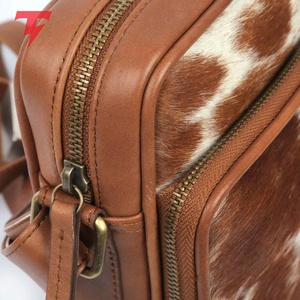 Sac à main pour homme en cuir de vachette léger, couleur unie, grande taille, tendance, fermeture éclair de haute qualité, prix abordable, en vente - Product Image 4