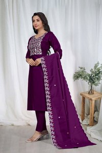NEW LAUNCHING DESIGN KURT PENT WITH DUPATTA <b>KURTI</b> WITH PANT & DUPATTA DESIGN NO DCVK-02 Product Details Kurta Fabric - Product Image 3