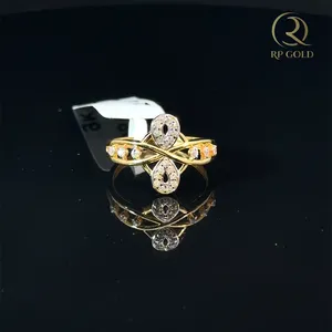 Élégante bague infini en or et diamants pour femme, design double goutte d'eau élégant, bijou de luxe parfait pour les mariages, les fêtes et le quotidien. - Product Image 1