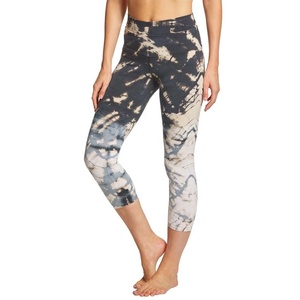 Nouveau Pantalon de Yoga Capri Moulant Taille Mi-Haute pour Femme, en Spandex/Polyester, avec Logo Imprimé, pour Fitness, Gym et Sport – Collection 2026 - Product Image 2
