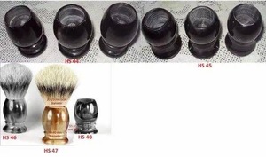 Cepillo Redondo Ecológico Hecho a Mano de Cuerno de Búfalo de ILAHI, de Uttar Pradesh, con Cuerno para Afeitar, Personalización para Halloween - Product Image 5